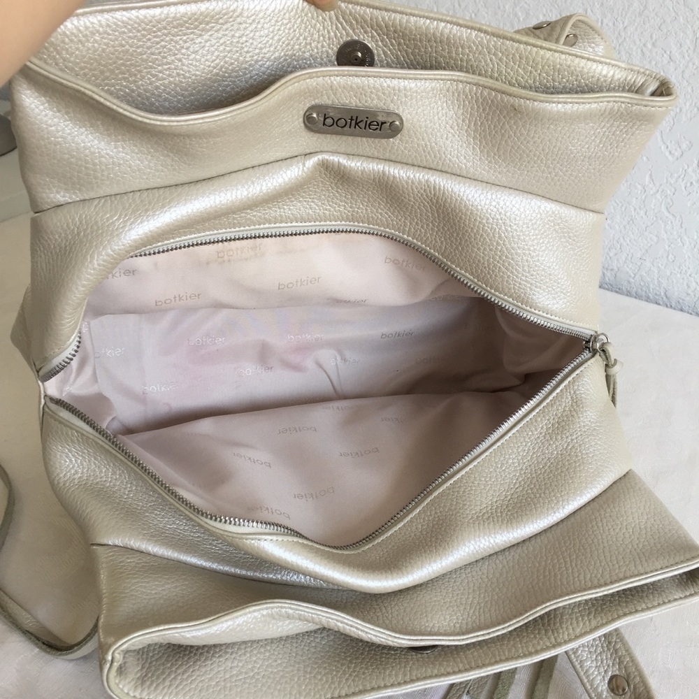 Botkier Pearly Ivory Trigger Zip Organizer Bag - image 5